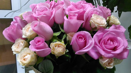 Kievdelivery - Flowers & Gifts Delivery in Ukraine
