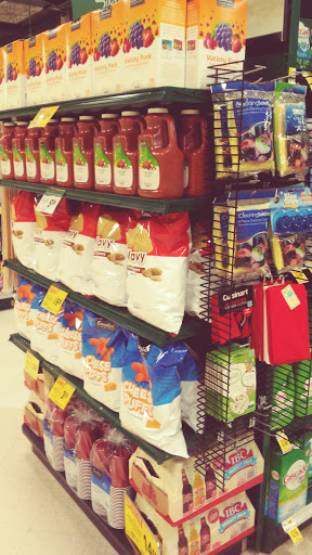 Supermarket «Farm Fresh», reviews and photos, 353 Chatham Dr, Newport News, VA 23602, USA