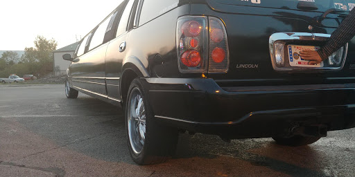 Liquor Store «Barnyard Liquor», reviews and photos, 667 Cedar Grove Rd, Shepherdsville, KY 40165, USA