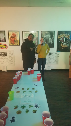 Tobacco Shop «BDT Smoke Shops», reviews and photos, 21640 John R Rd, Hazel Park, MI 48030, USA