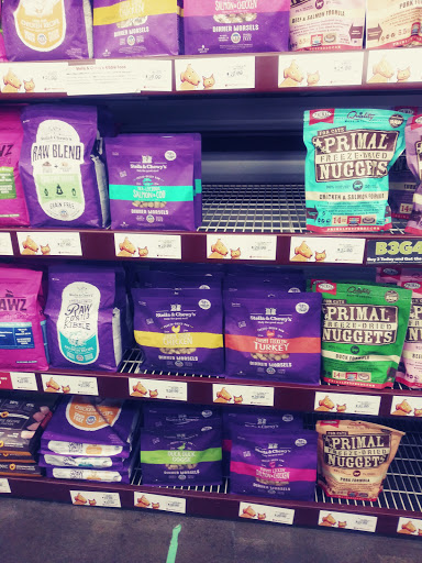 Pet Supply Store «Pet Food Express», reviews and photos, 2661 Blanding Ave F, Alameda, CA 94501, USA