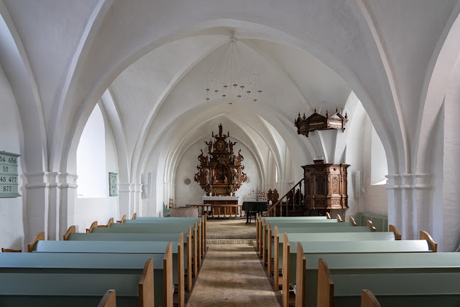 Anmeldelser af Vig Kirke i Roskilde - Kirke
