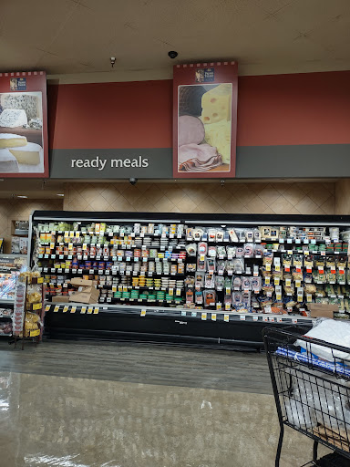 Grocery Store «Safeway», reviews and photos, 2836 Pacific Ave, Forest Grove, OR 97116, USA