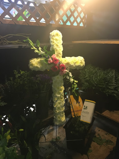 Florist «Irish Rose and GIfts», reviews and photos, 33608 W Seven Mile Rd, Livonia, MI 48152, USA