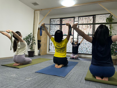 都島ヨガスタジオ yoga asmi（ヨガ アスミ）