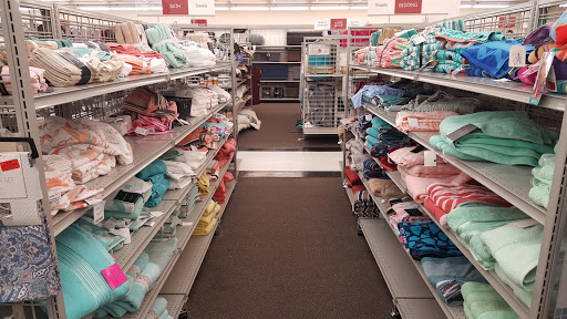 Clothing Store «Burlington Coat Factory», reviews and photos, 9321 Telegraph Rd, Redford Charter Twp, MI 48239, USA