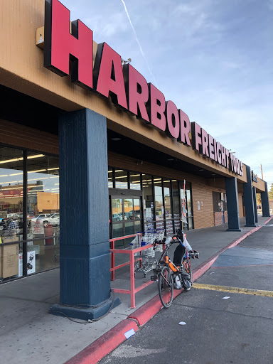 Hardware Store «Harbor Freight Tools», reviews and photos, 3333 N Yarbrough Dr #00055, El Paso, TX 79925, USA