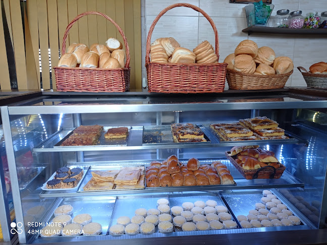 Los Hermanos Panaderia Y Confiteria