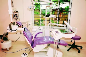 BIG SMILES DENTAL STUDIO image