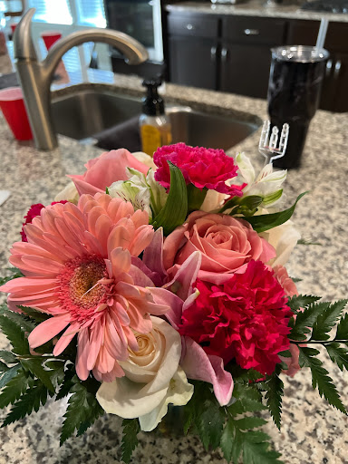 Florist «Heavenly Cakes and Flowers», reviews and photos, 806 N Loop 336 W, Conroe, TX 77301, USA