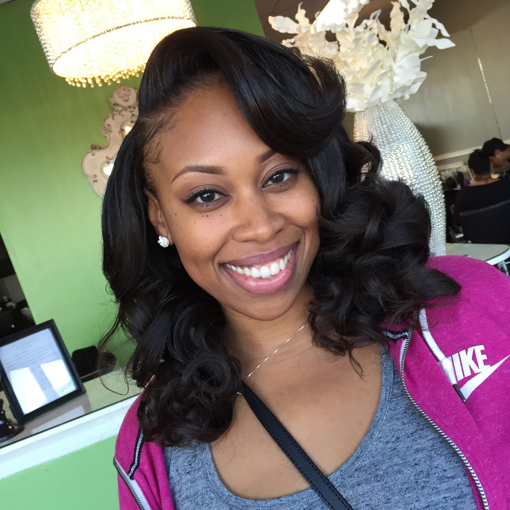 Lavish Looks Salon 77063