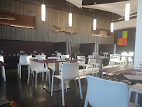 Atmosphère du Restaurant de fruits de mer La Cantine du Pêcheur - Restaurant à Boé à Boé - n°15