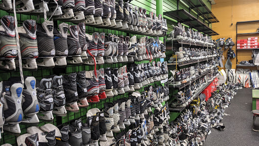 Sporting Goods Store «Play It Again Sports», reviews and photos, 62 Montvale Ave E, Stoneham, MA 02180, USA