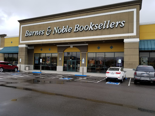 Barnes & Noble, 4300 N Fwy Rd, Pueblo, CO 81008, USA, 