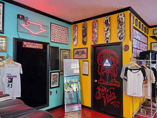 Tattoo Shop «Red Room Tattoo», reviews and photos, 231 Nord Ave, Chico, CA 95928, USA