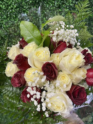 Florist «Roses are Red Flower Boutique», reviews and photos, 9303 S Halsted St, Chicago, IL 60620, USA