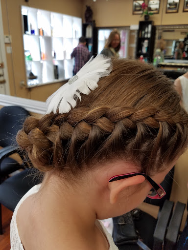 Beauty Salon «TLC Hair Salon», reviews and photos, 106 N Patrick St, Alexandria, VA 22314, USA