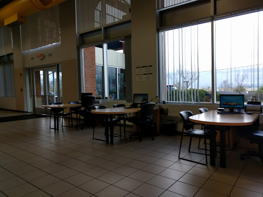 Used Car Dealer «CarMax», reviews and photos, 1448 Richmond Rd, Charlottesville, VA 22911, USA