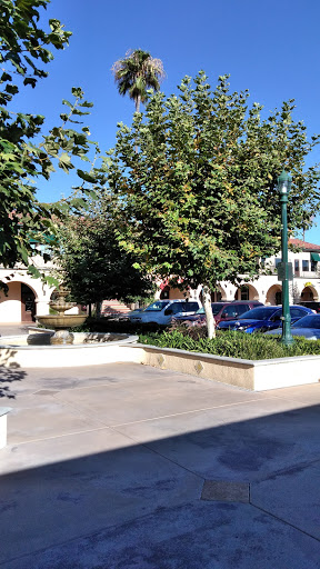 Dinner Theater «Candlelight Pavilion Fine Dining and Musical Theater», reviews and photos, 455 W Foothill Blvd, Claremont, CA 91711, USA