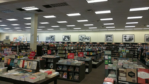 Book Store «Books-A-Million», reviews and photos, 300 Retail Commons Pkwy, Martinsburg, WV 25403, USA