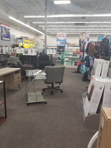 Office Supply Store «Staples», reviews and photos, 2080 W Empire Ave, Burbank, CA 91504, USA