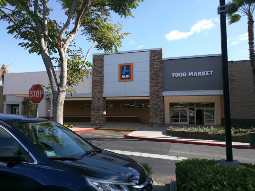 ALDI, 2268 Foothill Blvd, La Verne, CA 91750, USA, 