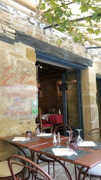 Atmosphère du Restaurant français La Petite Tonnelle à Beynac-et-Cazenac - n°8