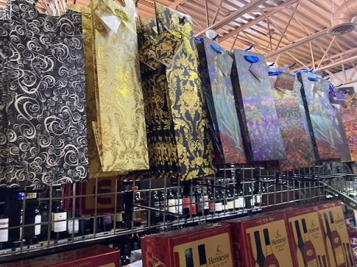 Liquor Store «Franklin Liquor & Deli», reviews and photos, 28500 Franklin Rd, Southfield, MI 48034, USA