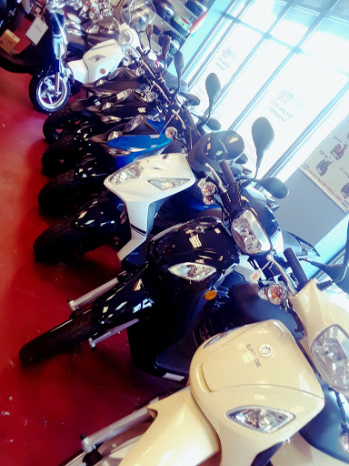 Motor Scooter Dealer «Second City Scooters», reviews and photos, 5578 N Lincoln Ave, Chicago, IL 60659, USA