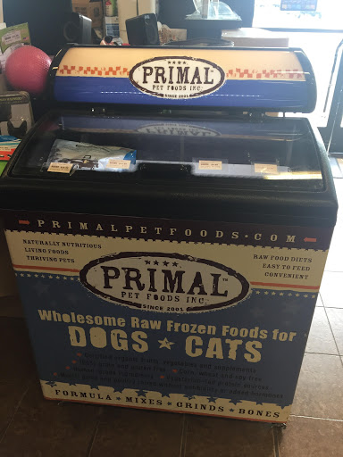 Pet Supply Store «VIP Pets», reviews and photos, 75 Lincoln Blvd, Lincoln, CA 95648, USA