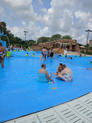 Water Park «Adventure Reef Water Park», reviews and photos, 2900 Glengarry Dr, Kettering, OH 45420, USA