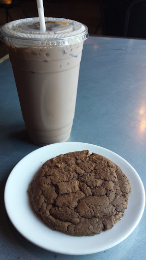 Chocolate Shop «Chocolate Holler», reviews and photos, 400 Old Vine St Suite 104, Lexington, KY 40507, USA