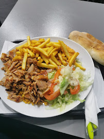Plats et boissons du Kebab Star Food à Saint-Denis - n°15