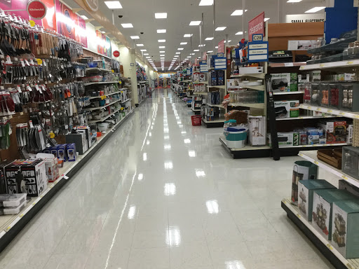 Department Store «Target», reviews and photos, 240 Market Dr, Elyria, OH 44035, USA