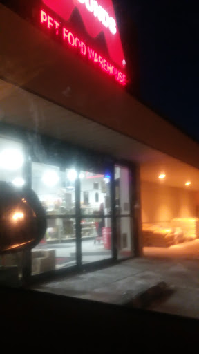 Pet Supply Store «Mounds Pet Food Warehouse», reviews and photos, 2110 S Stoughton Rd, Madison, WI 53716, USA