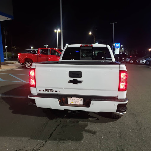 Car Dealer «Grand Prize Chevrolet Buick GMC», reviews and photos, 32 NY-304, Nanuet, NY 10954, USA