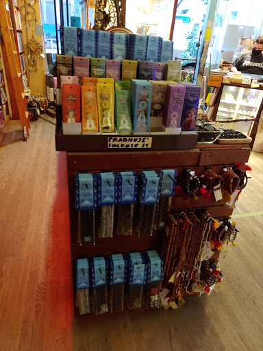 Book Store «Thunderbolt Spiritual Books», reviews and photos, 512 Santa Monica Blvd, Santa Monica, CA 90401, USA