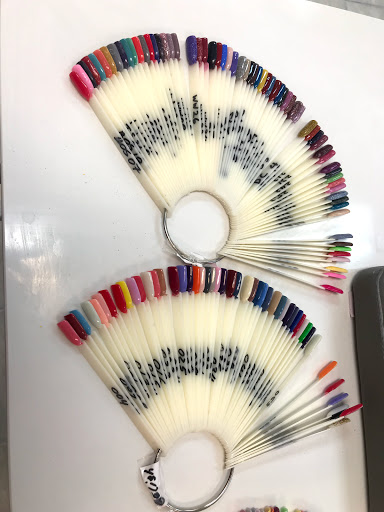 Nail Salon «L A Nail Salon», reviews and photos, 2349 Madison St, Clarksville, TN 37043, USA