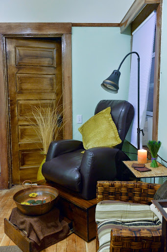 Beauty Salon «Strands Aveda Salon and Spa», reviews and photos, Strands Aveda Salon and Spa, 3271 Folsom Blvd, Sacramento, CA 95816, USA