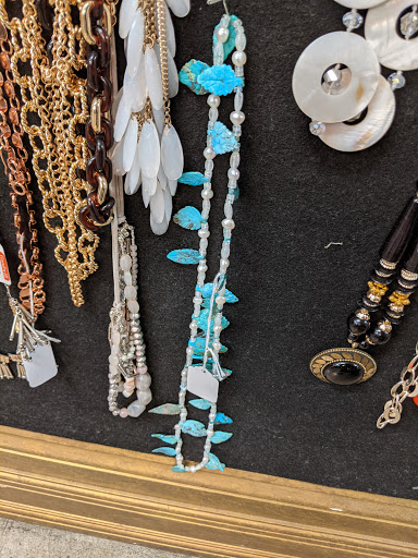 Thrift Store «Goodwill», reviews and photos, 711 Santa Cruz Ave, Menlo Park, CA 94025, USA