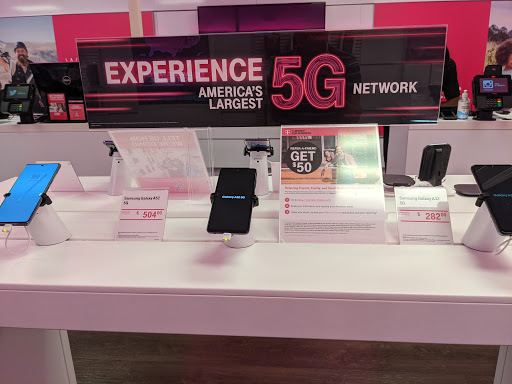 Cell Phone Store «T-Mobile», reviews and photos, 2431 US-1, North Brunswick Township, NJ 08902, USA