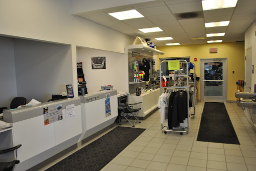 Car Dealer «Dubuque Auto Plaza», reviews and photos, 600 Century Dr, Dubuque, IA 52002, USA