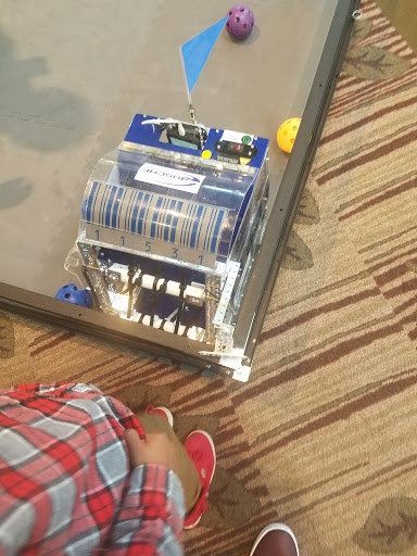 Shopping Mall «The Lakes Mall», reviews and photos, 5600 Harvey St, Muskegon, MI 49444, USA