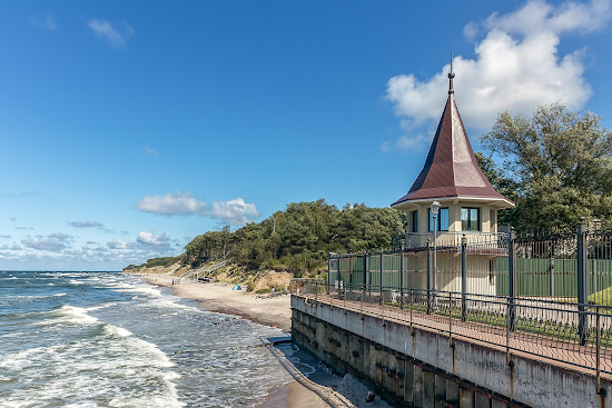 Zaostrov'ye Beach