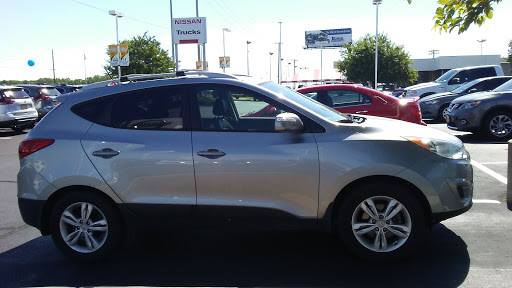 Nissan Dealer «St. Charles Nissan», reviews and photos, 5625 Veterans Memorial Pkwy, St Peters, MO 63376, USA