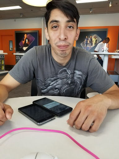 Cell Phone Store «AT&T Authorized Retailer», reviews and photos, 9359 Central Ave h, Montclair, CA 91763, USA
