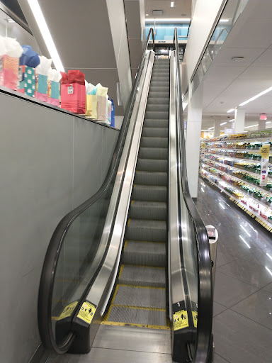 Convenience Store «Walgreens», reviews and photos, 801 7th St NW, Washington, DC 20001, USA