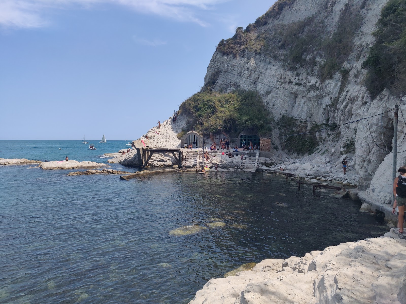 Valokuva Spiaggia della Scalacciaista. puhtaustasolla korkea