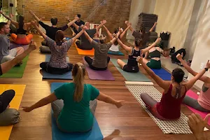 Arogya Saúde Integral - espaço de Yoga e Terapias image