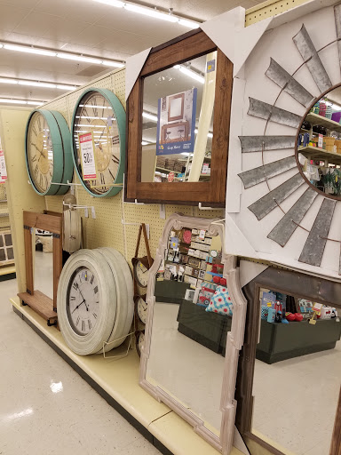 Craft Store «Hobby Lobby», reviews and photos, 255 W Roosevelt Rd, Lombard, IL 60148, USA